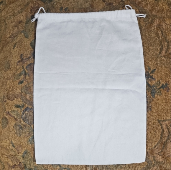 NEW VERSACE 12" X 16.5" White Flannel Drawstring Dust Bag Cover Duster Protector - Picture 4 of 6